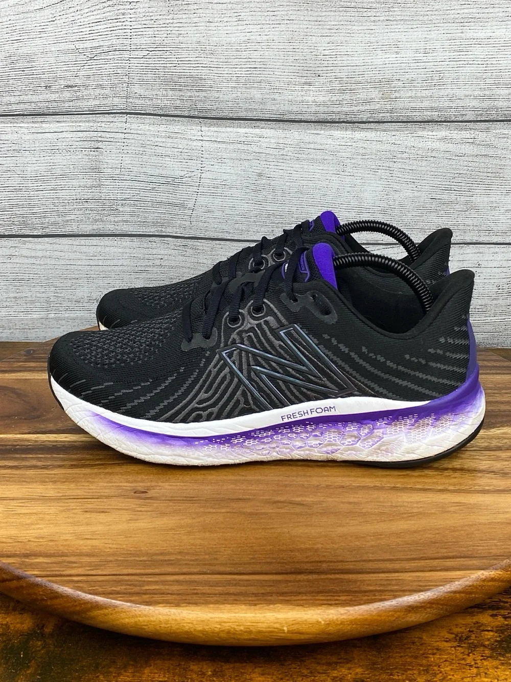 New Balance Fresh Foam X Vongo v5 Black Purple Running Shoe Women’s Size 10